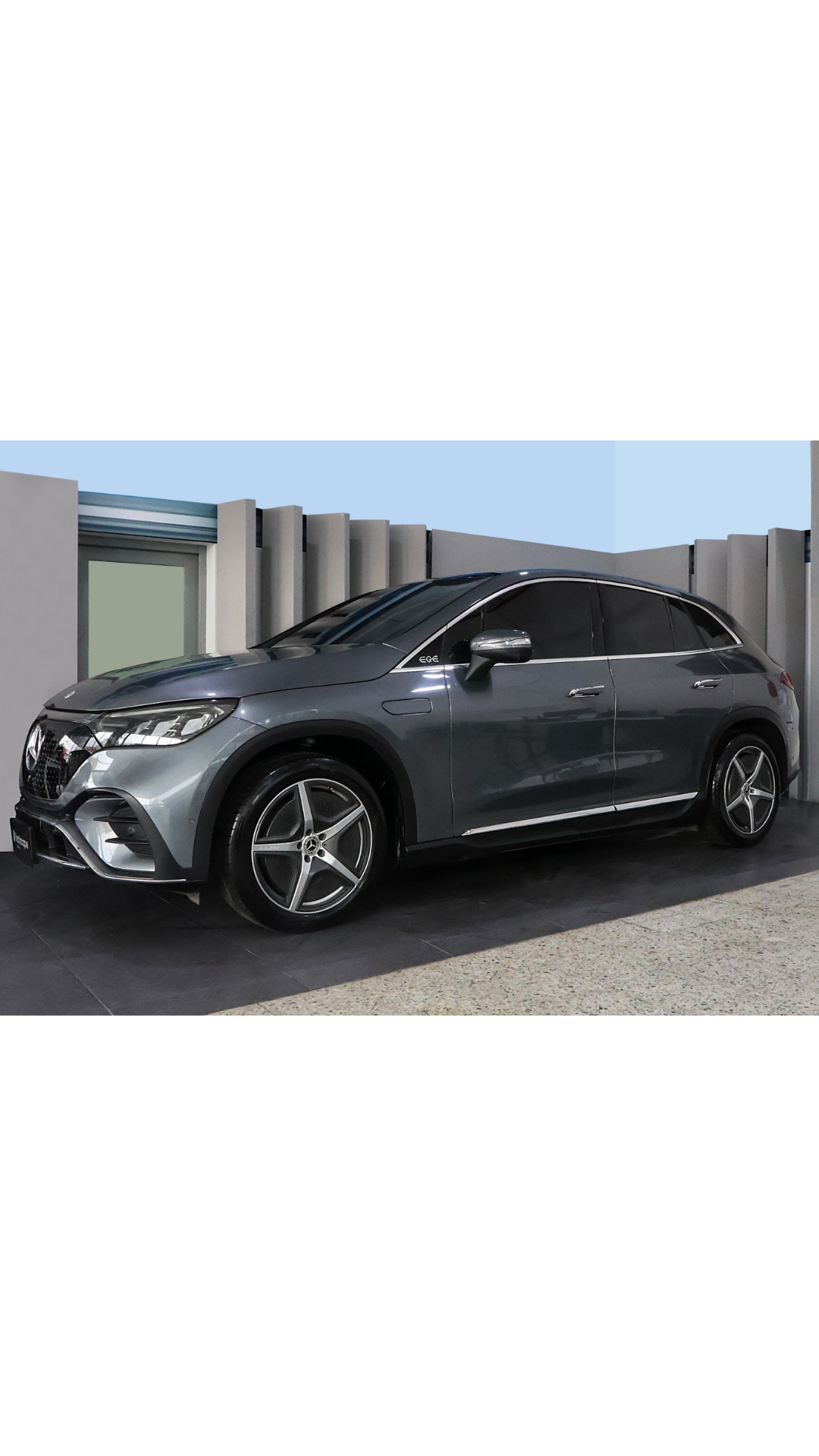 MERCEDES BENZ EQE 350+ SUV