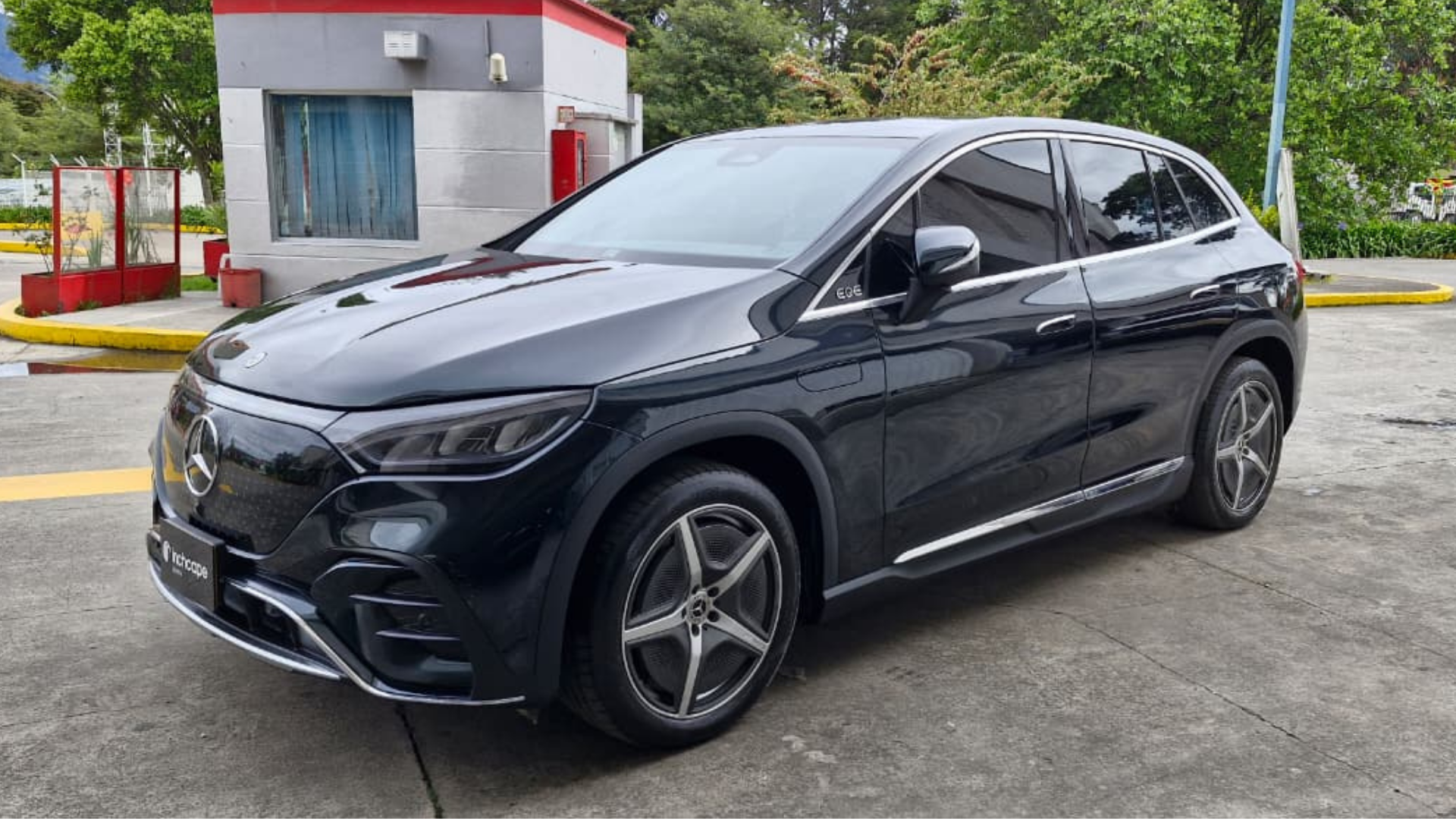 MERCEDES BENZ EQE 350+ SUV