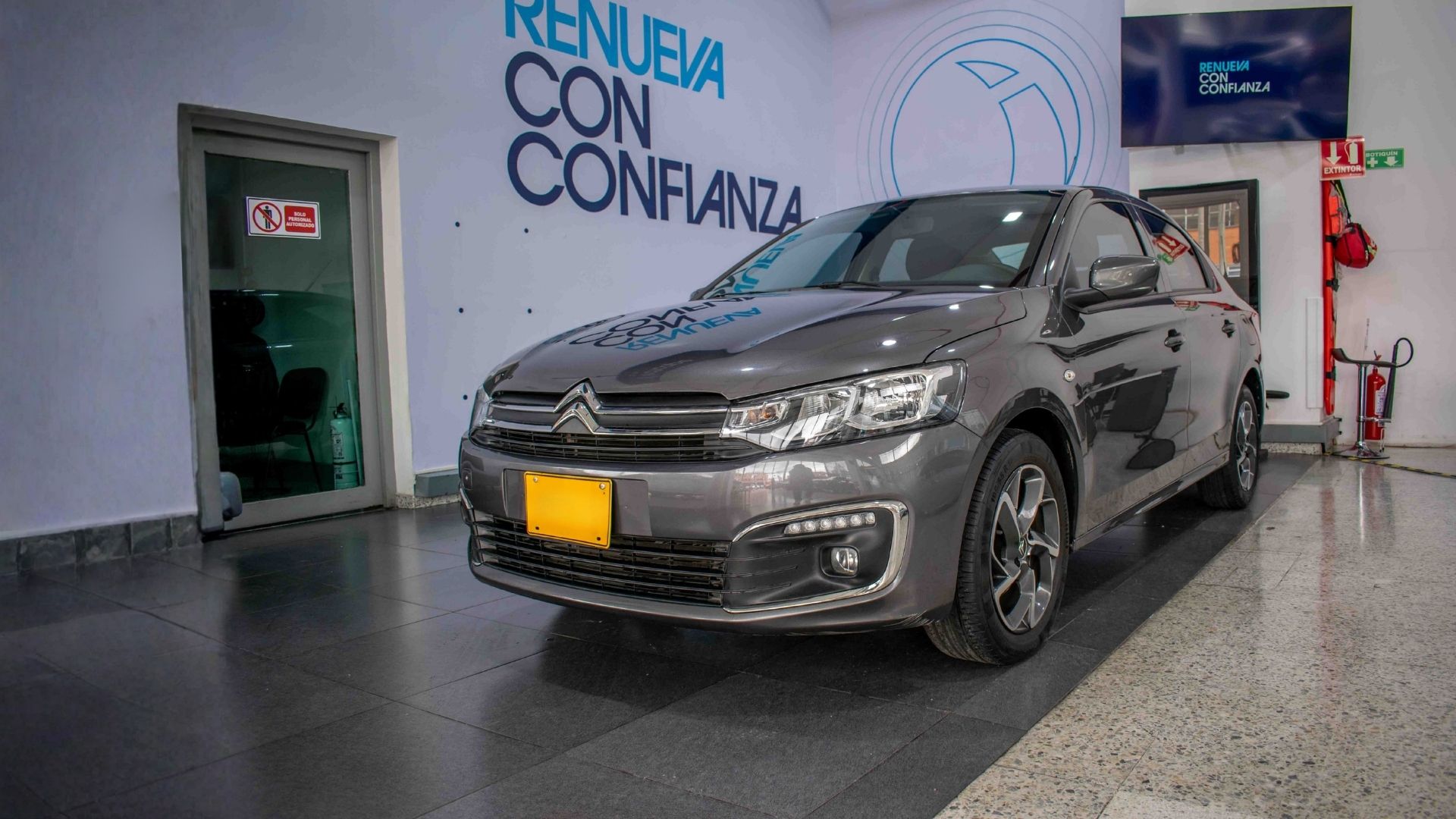CITROEN – C-ELYSEE SHINE MT 1600CC 4AB R16